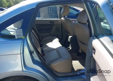 2009 Ford Focus Se из США, поврежденный, VIN 1FAHP35N39W160507